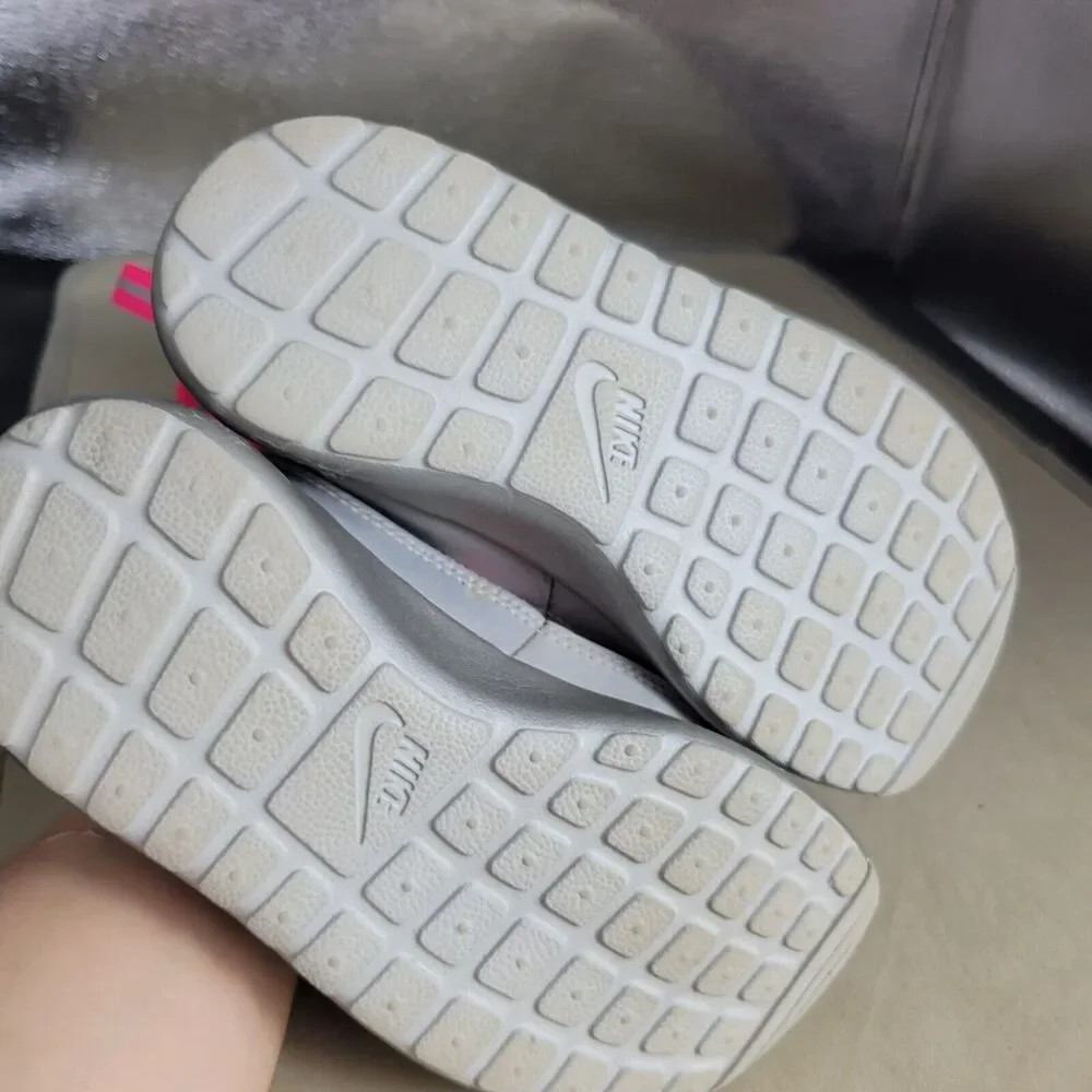 Nike Rosherun Hi Sneakerboot Girls 12 Silver Pink Comfy‎ Faux Leather Snow Boots